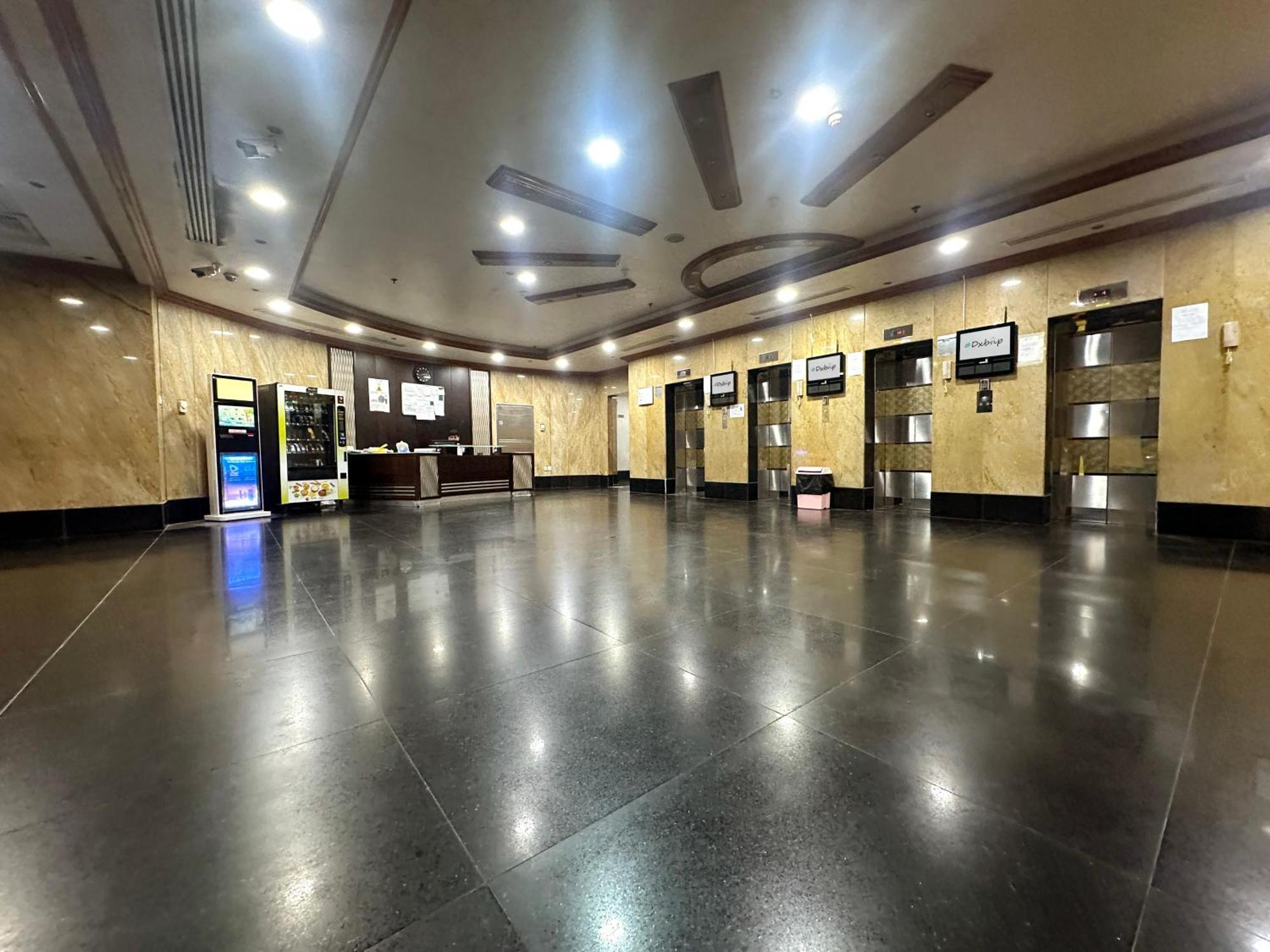 Quiet Partition Room In Tecom Barsha Heights Dubai Exterior foto