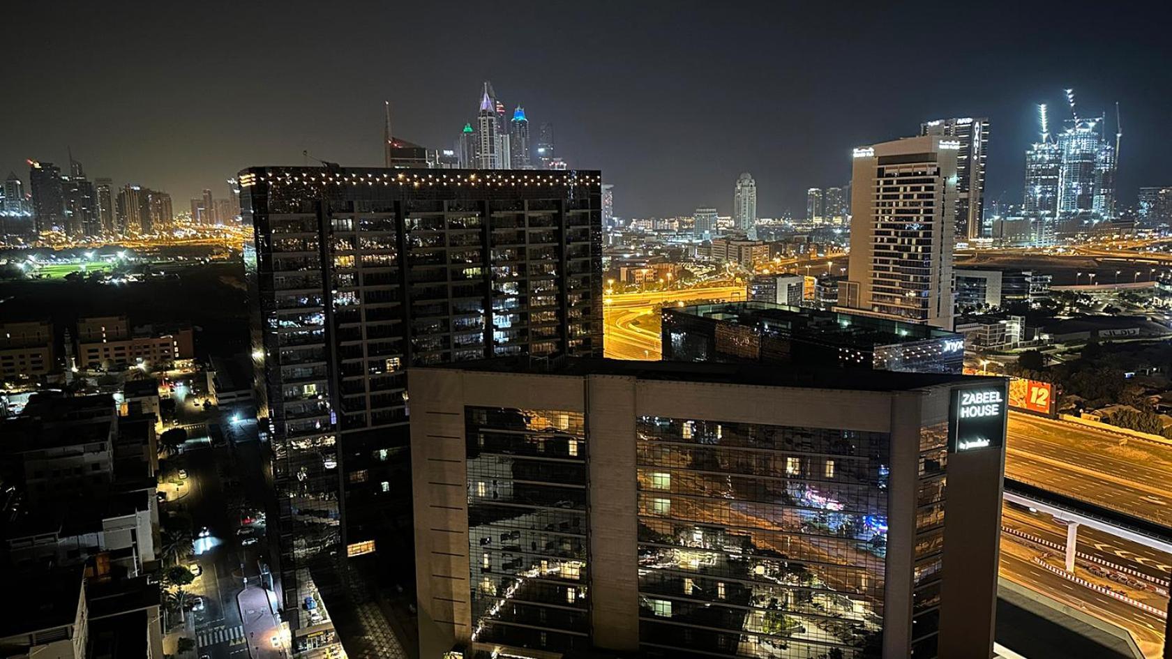 Quiet Partition Room In Tecom Barsha Heights Dubai Exterior foto
