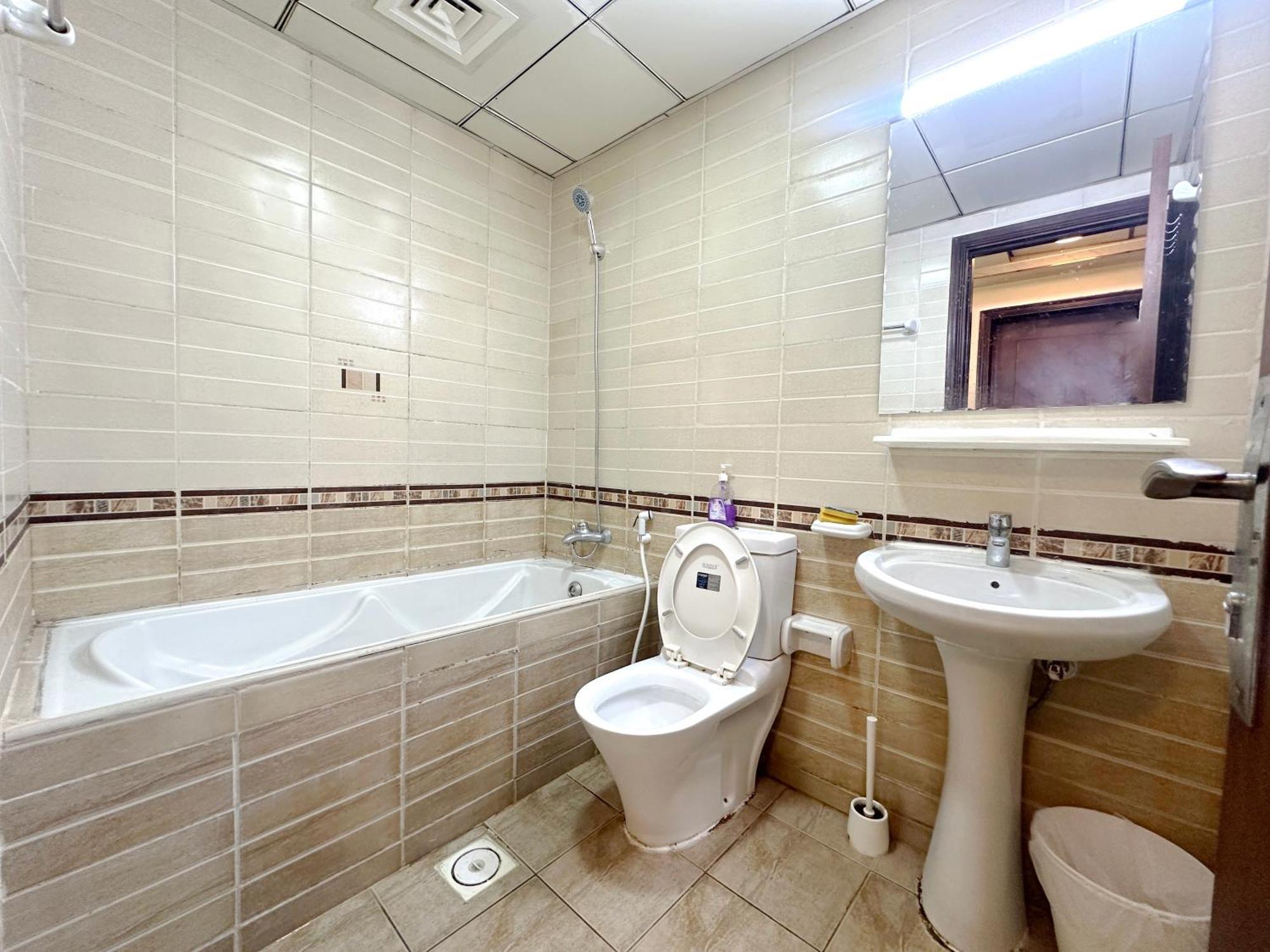 Quiet Partition Room In Tecom Barsha Heights Dubai Exterior foto